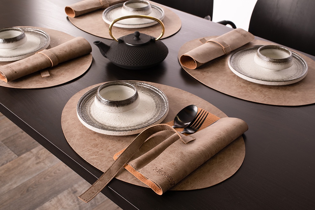 Placemat TRUMAN oval, 33x45 cm, double layer, taupe
