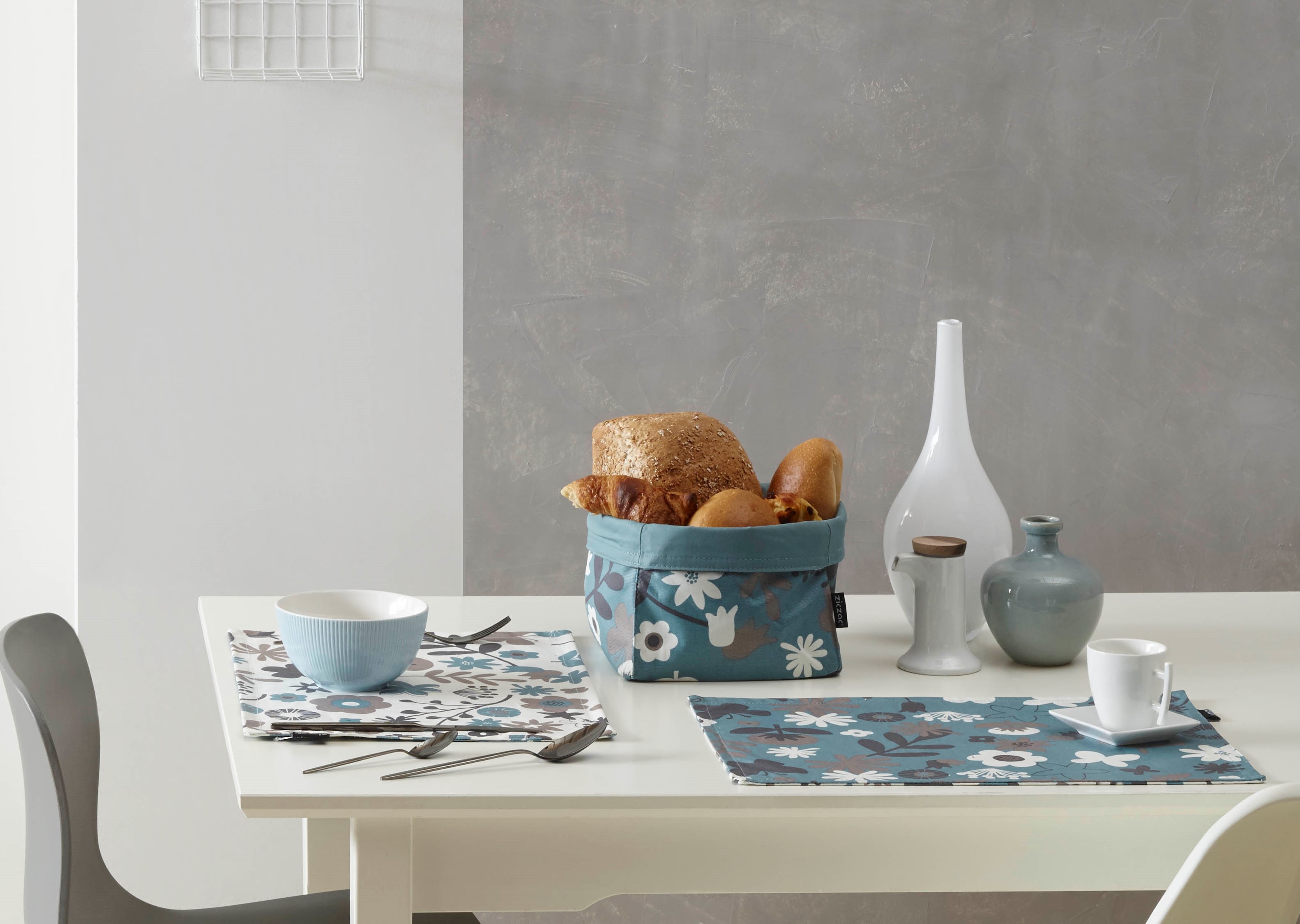 Placemat floral PU double sided, 33x45cm, soft blue