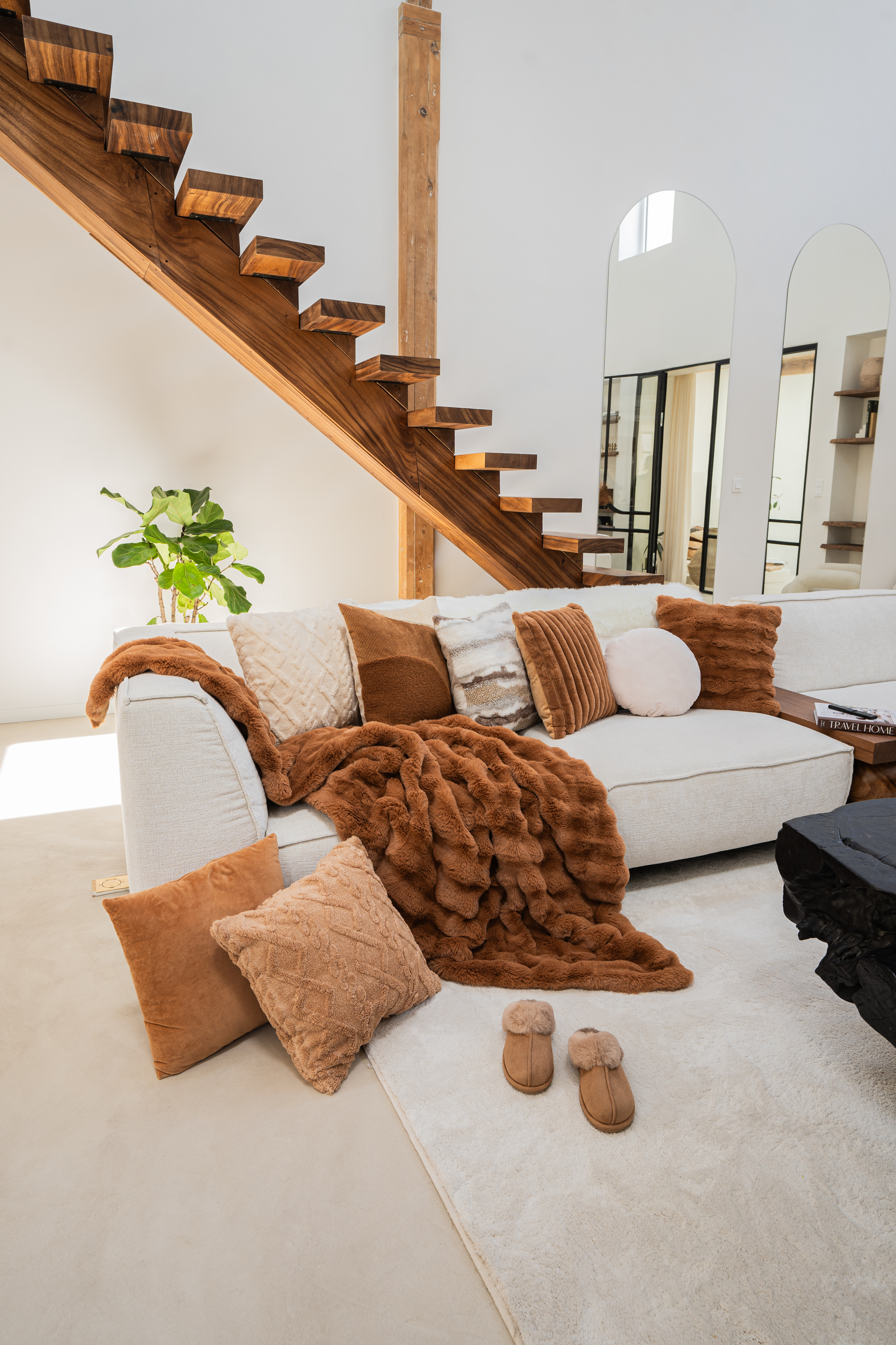 Cushion (filled) CALACATTA 45x45, dark brown, taupe & grey