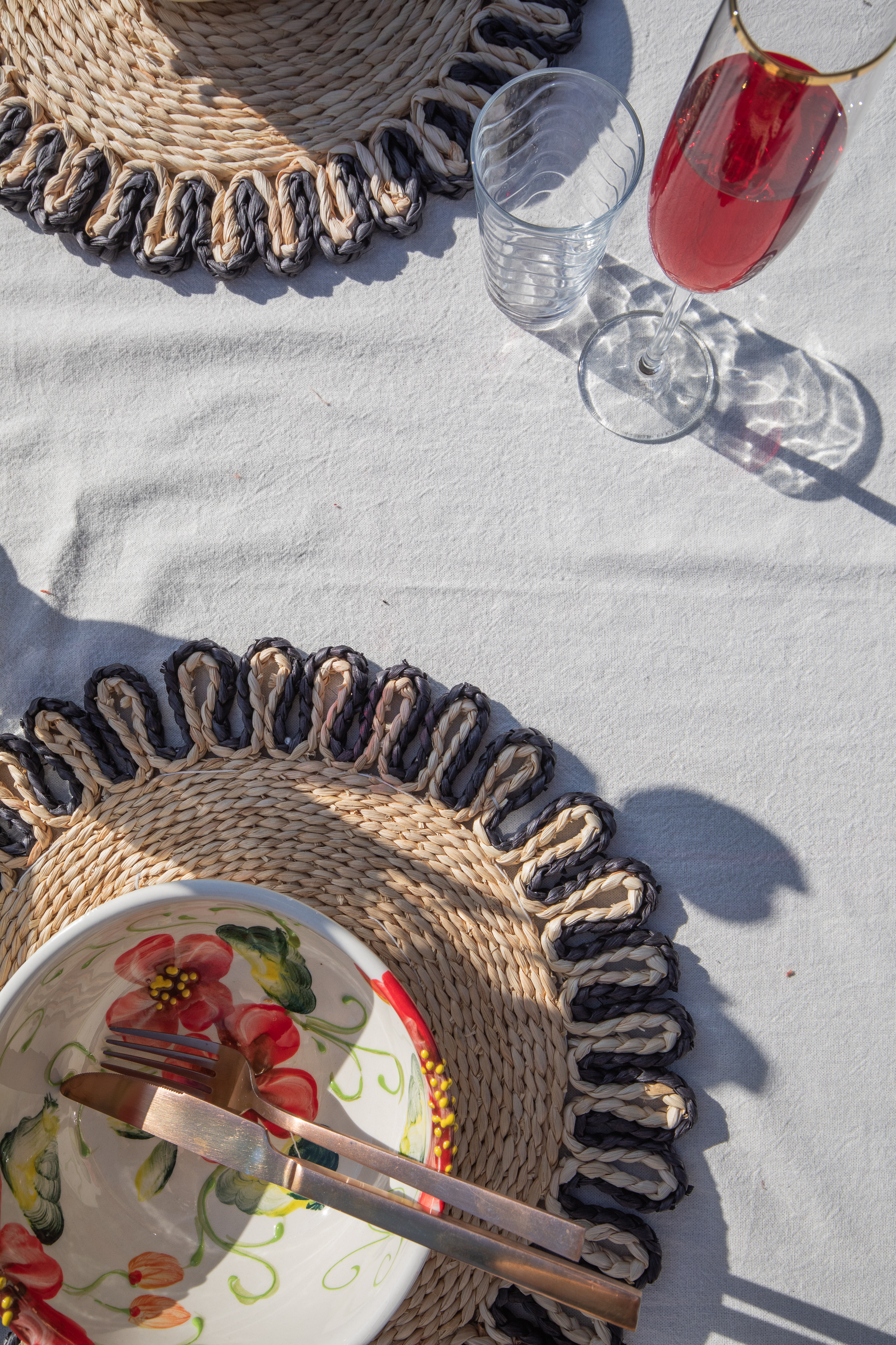 Placemat CORNHUSK - dia 38 cm, black/natural
