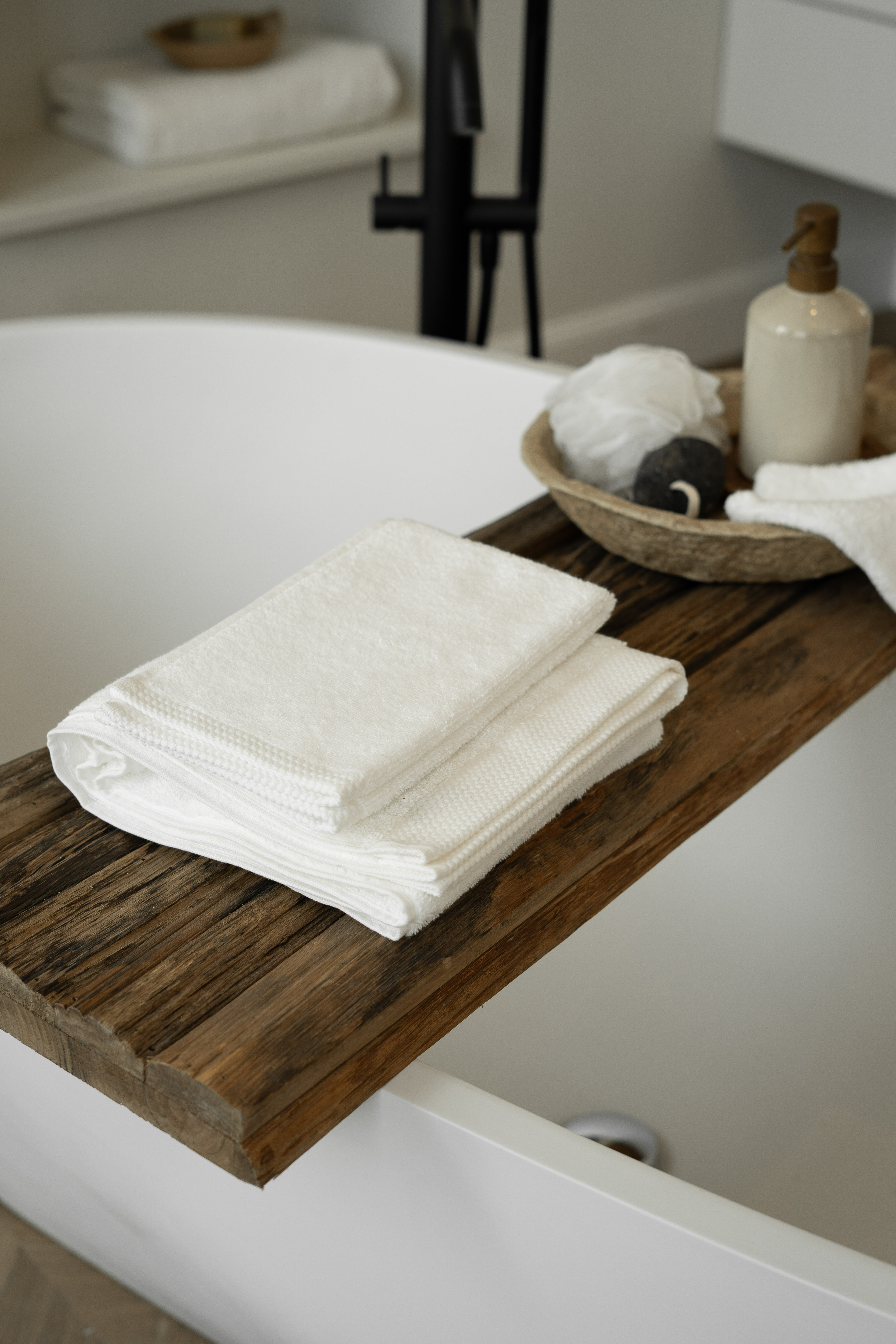 Bath towel DELUX 50x100cm, dark taupe