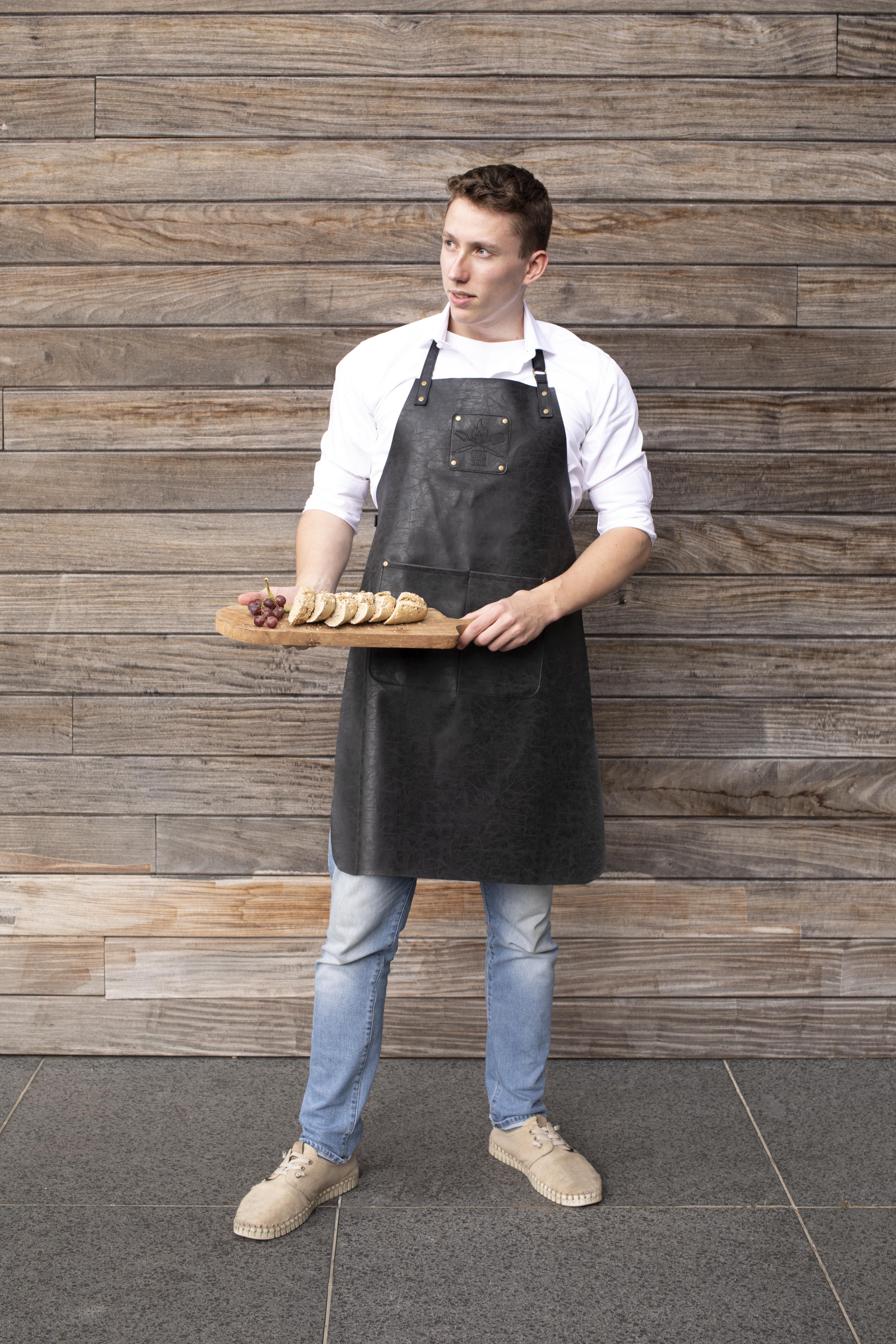 Apron TRUMAN (Logo + Pocket), 64x85 cm, walnut