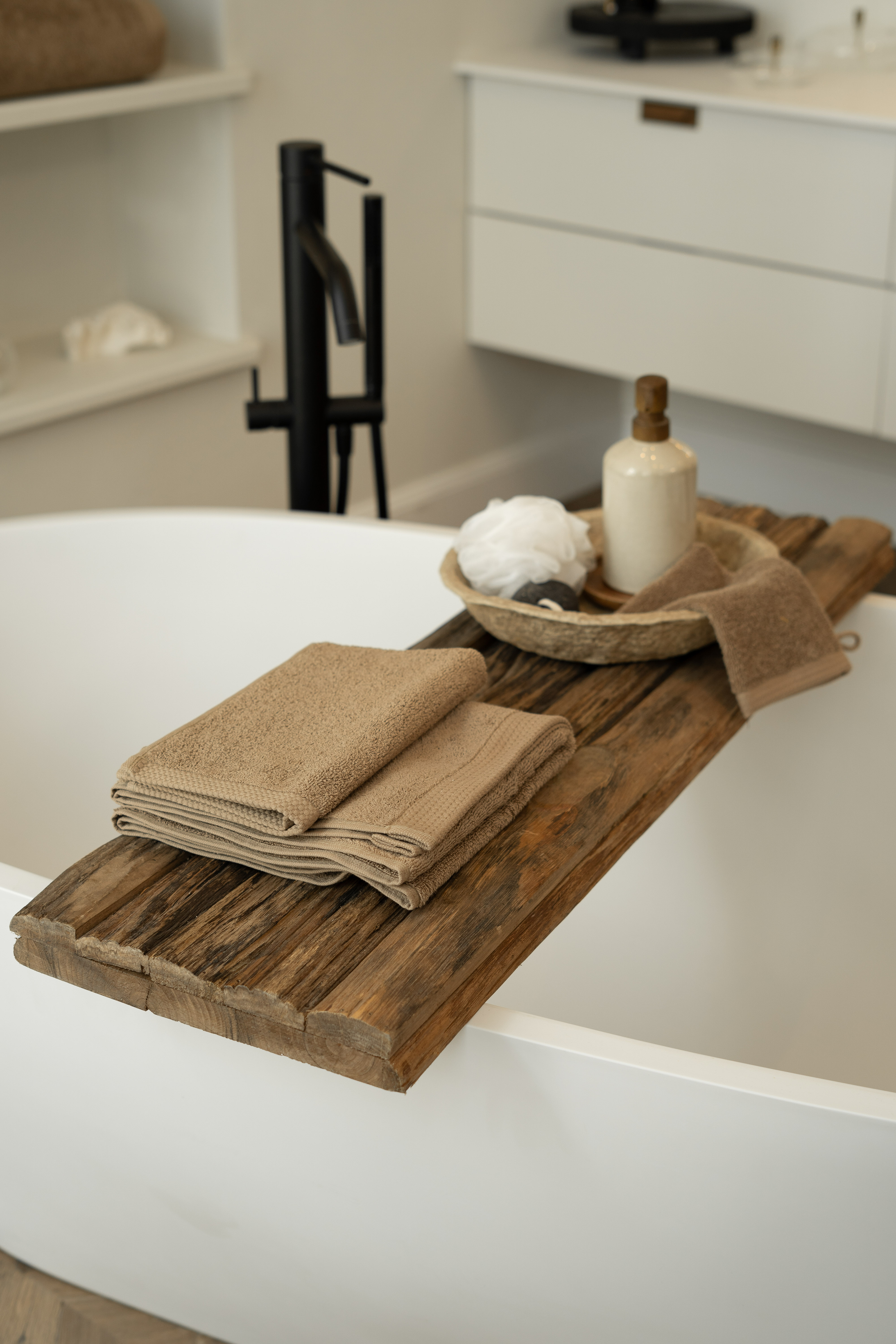 Handtowel DELUX 30x50cm, red