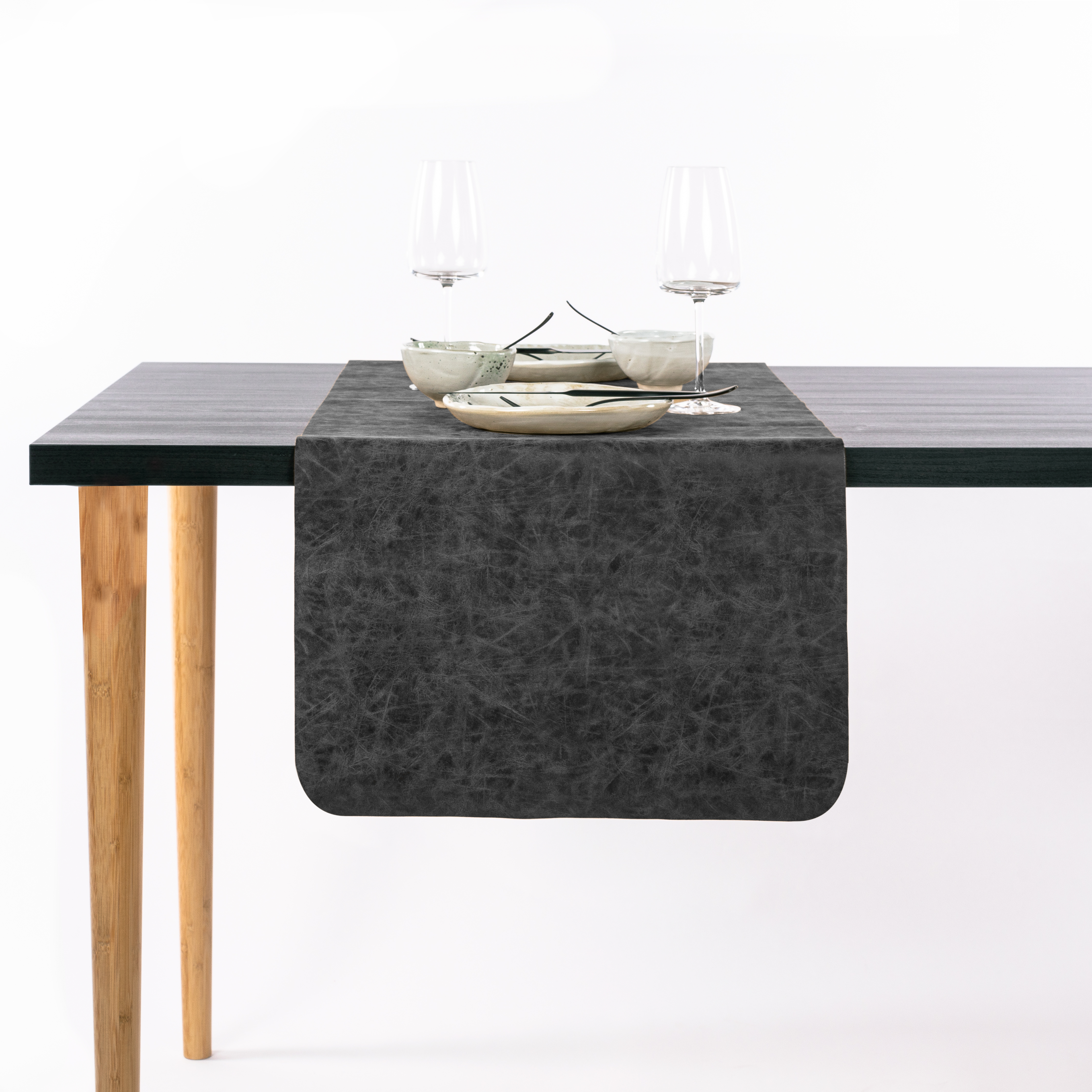 Chemin de table TRUMAN, 45x145 cm, black