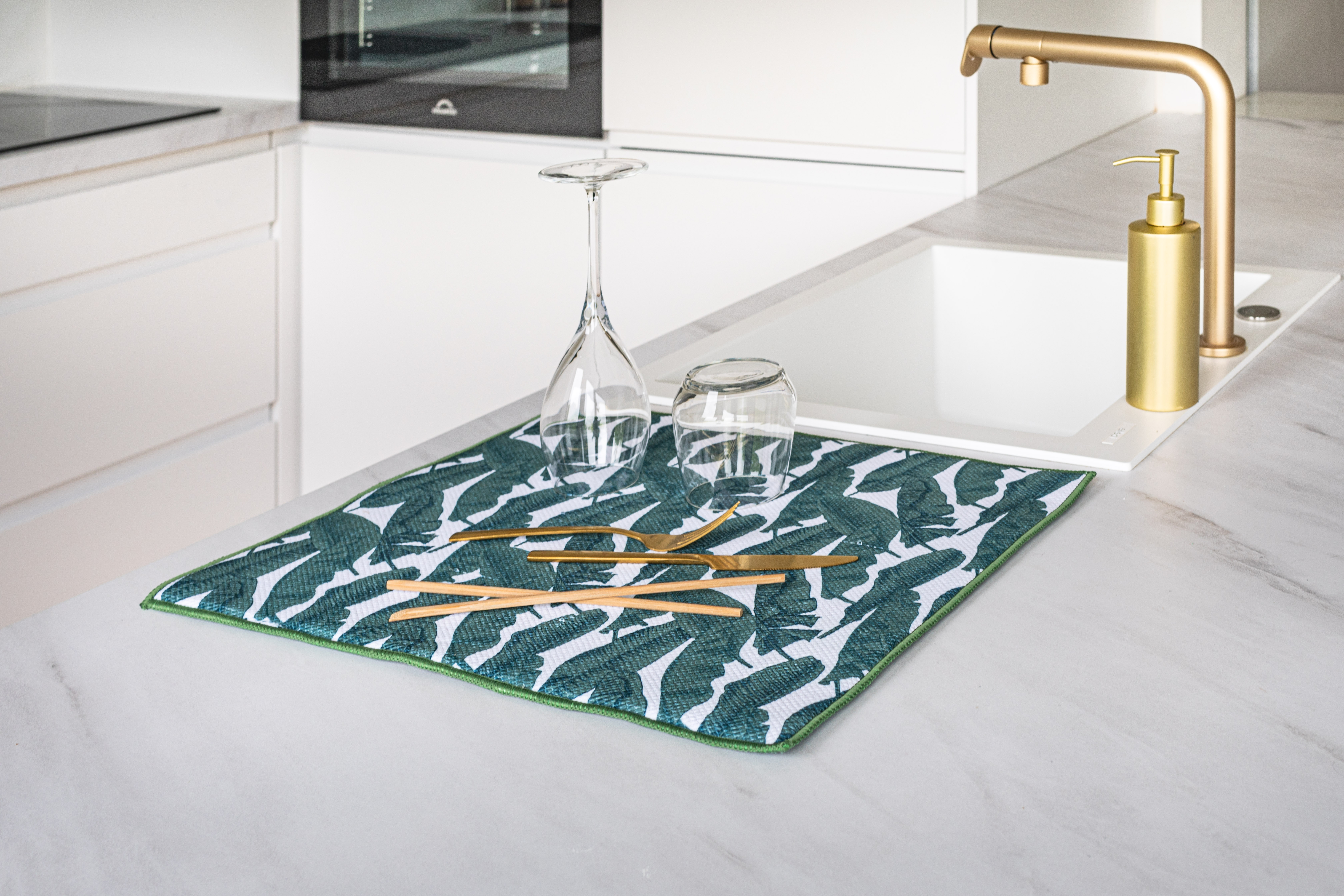 Tapis égouttoir ESSENTIAL, microfiber 40x48 cm, stone green