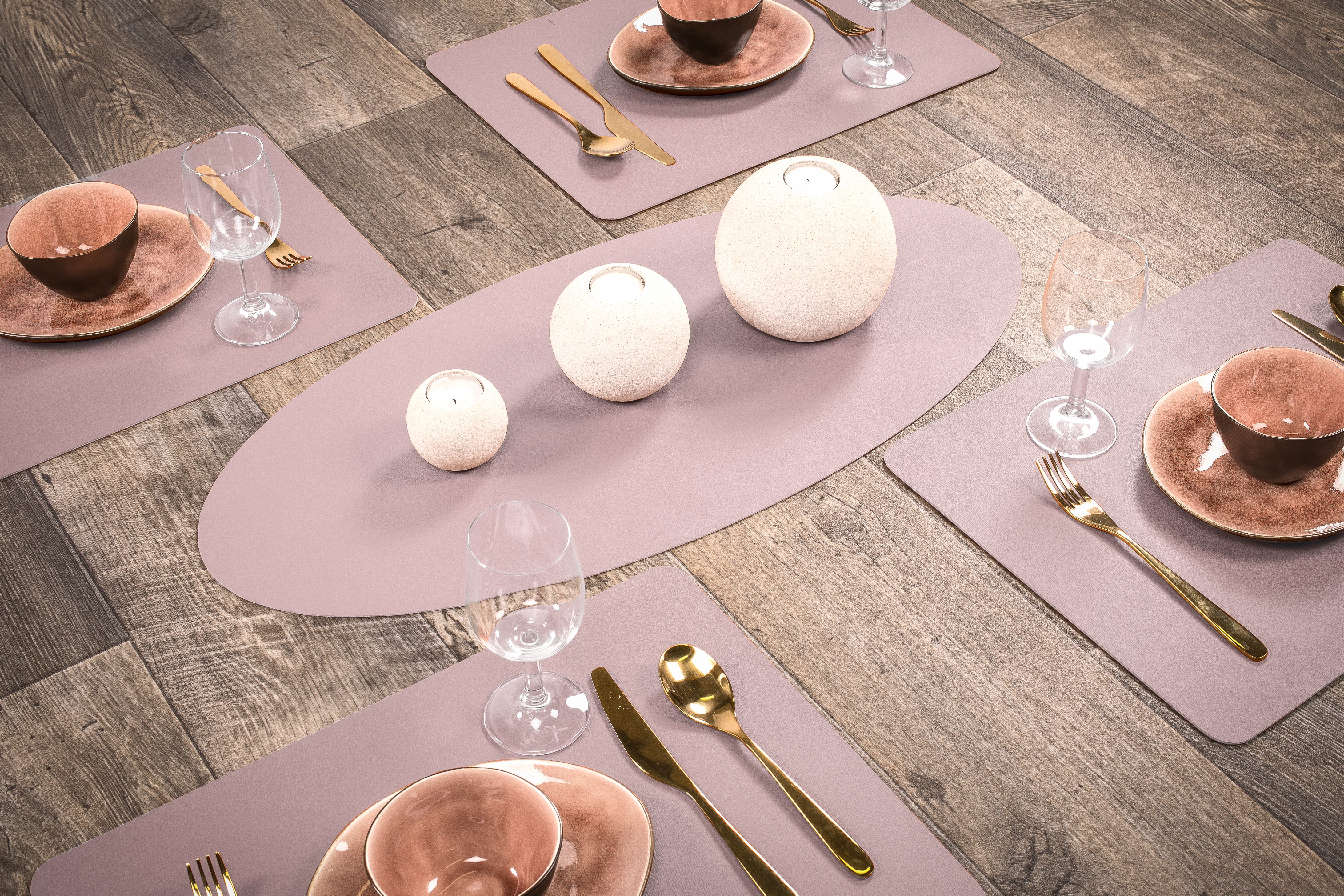 Centerpiece mat oval -Leather look imitation  33X70cm, mauve