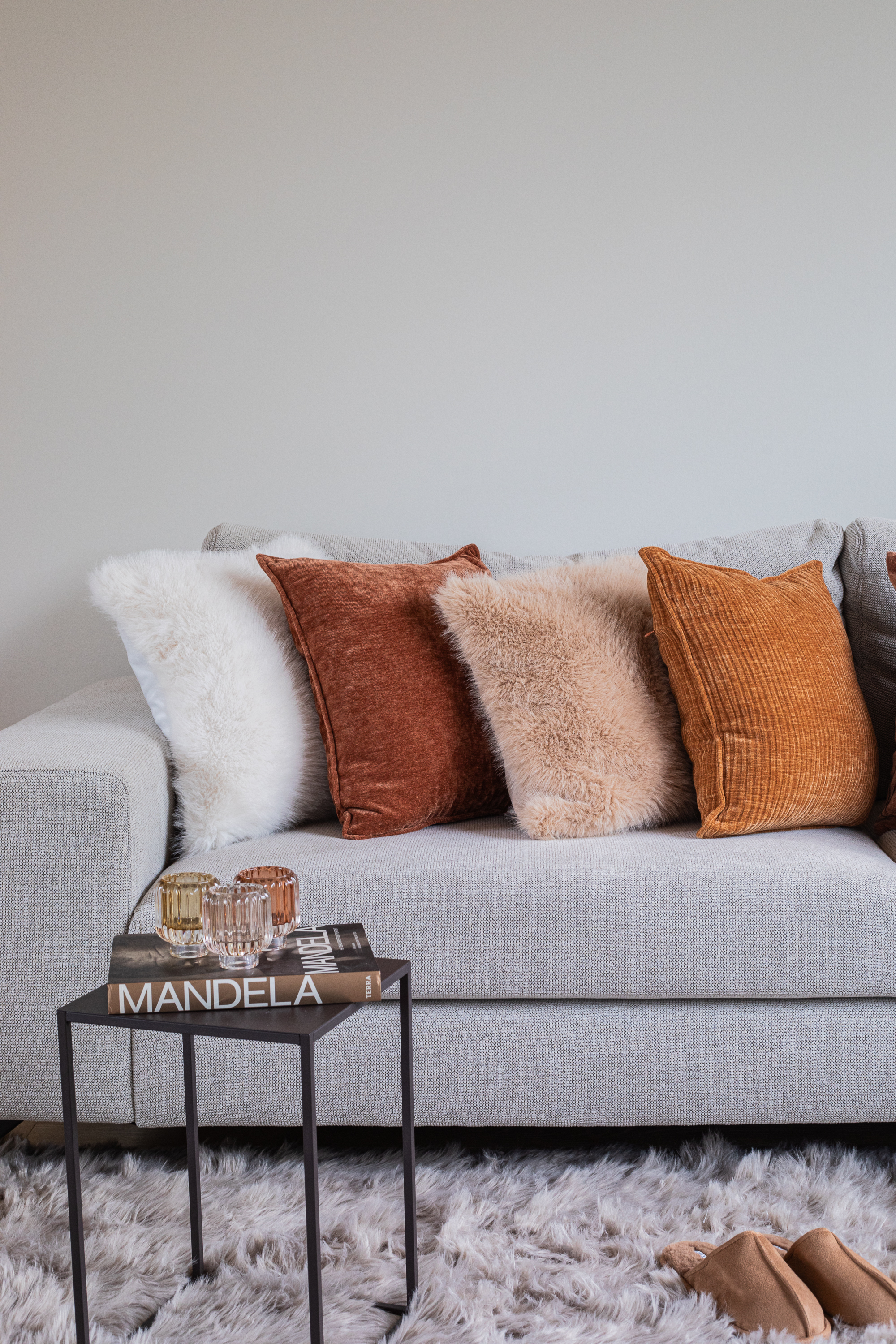 Cushion (filled) JULIETTE - 45x45 cm, amber gold