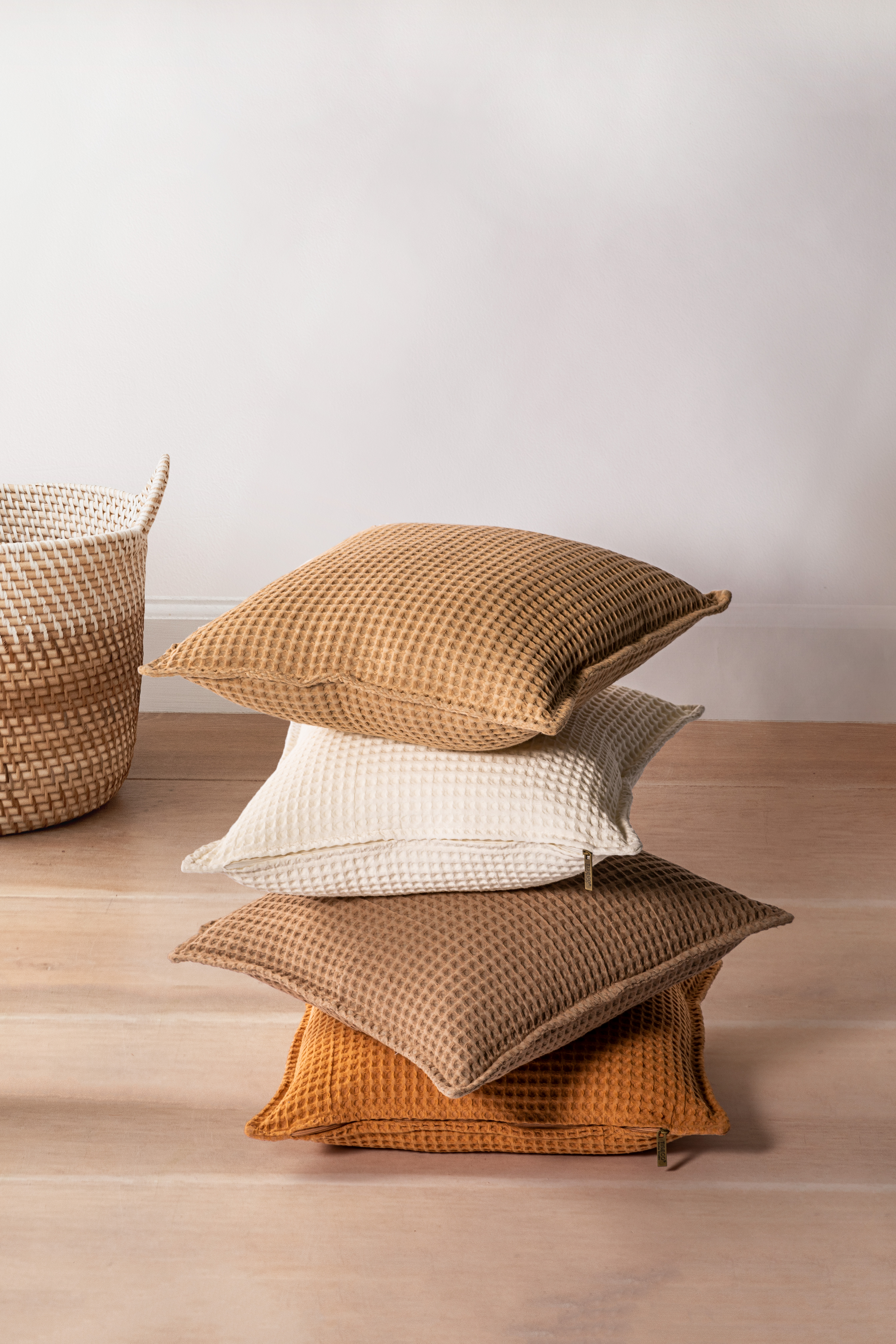 Cushion (filled) HONEYCOMB 45X45cm, sand
