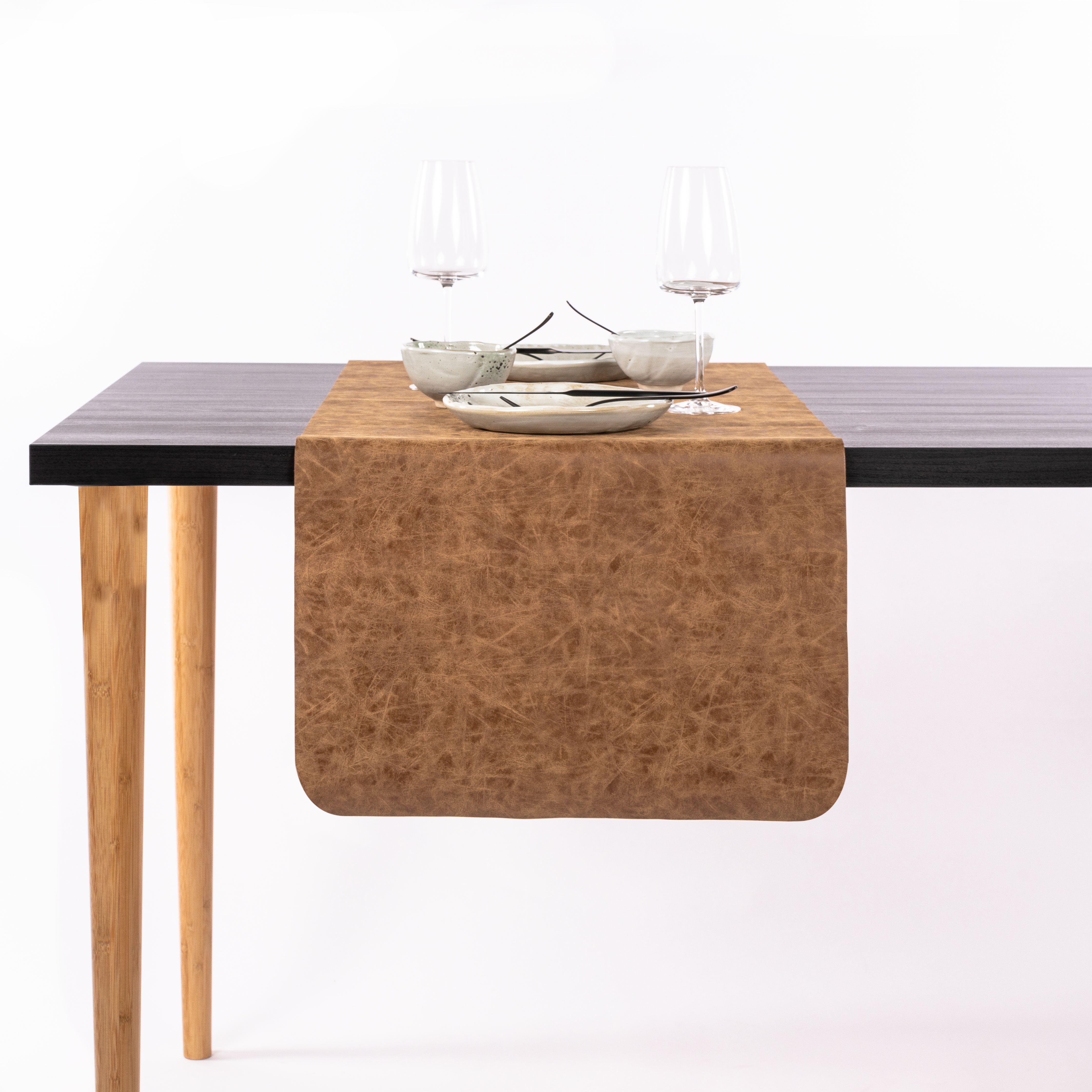 Tafelloper TRUMAN, 45X145 cm, walnut