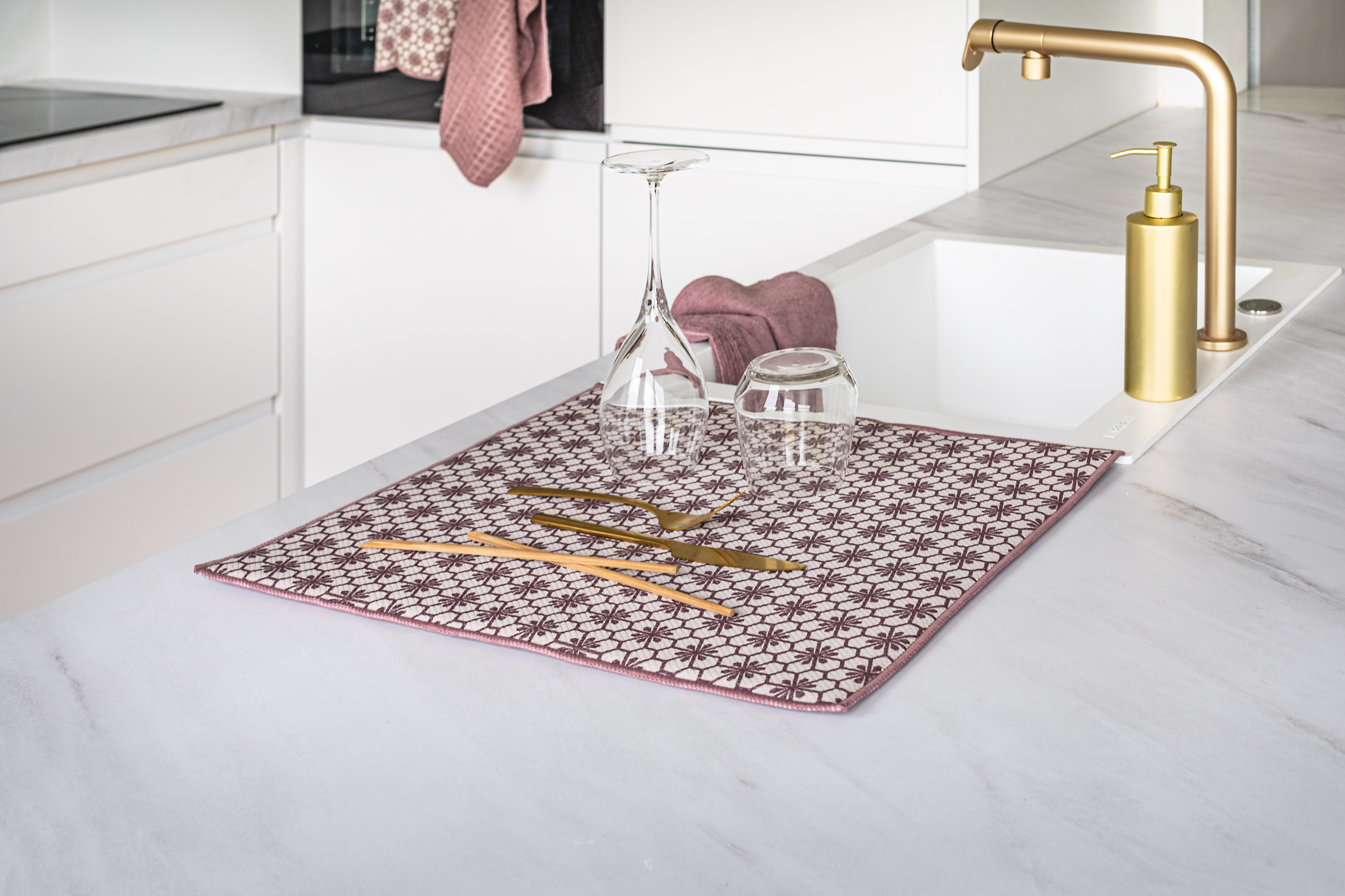 Tapis égouttoir ESSENTIAL, microfiber 40x48 cm, mauve