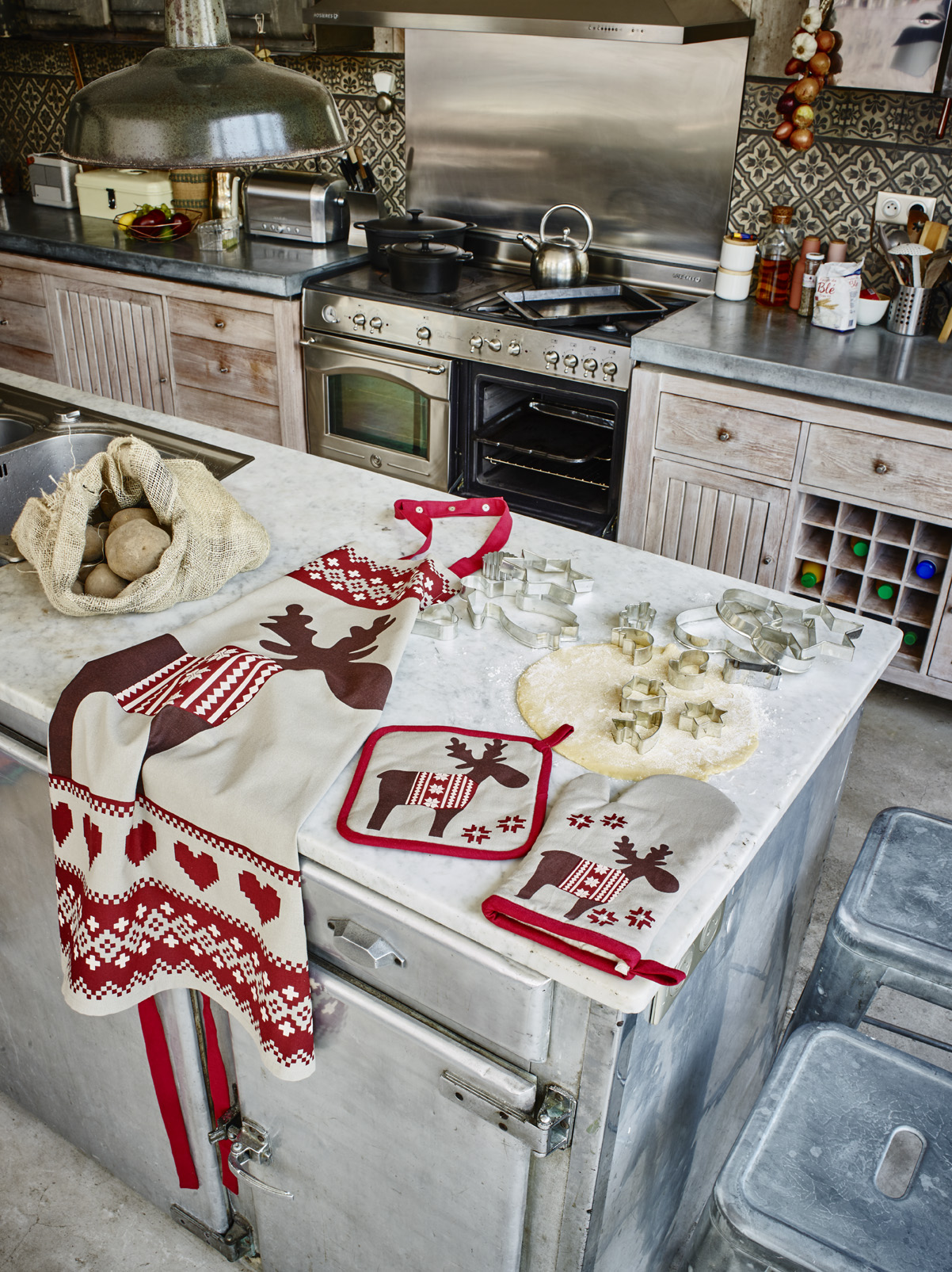 Ovenwant x-mas 18x28 met haak, rood