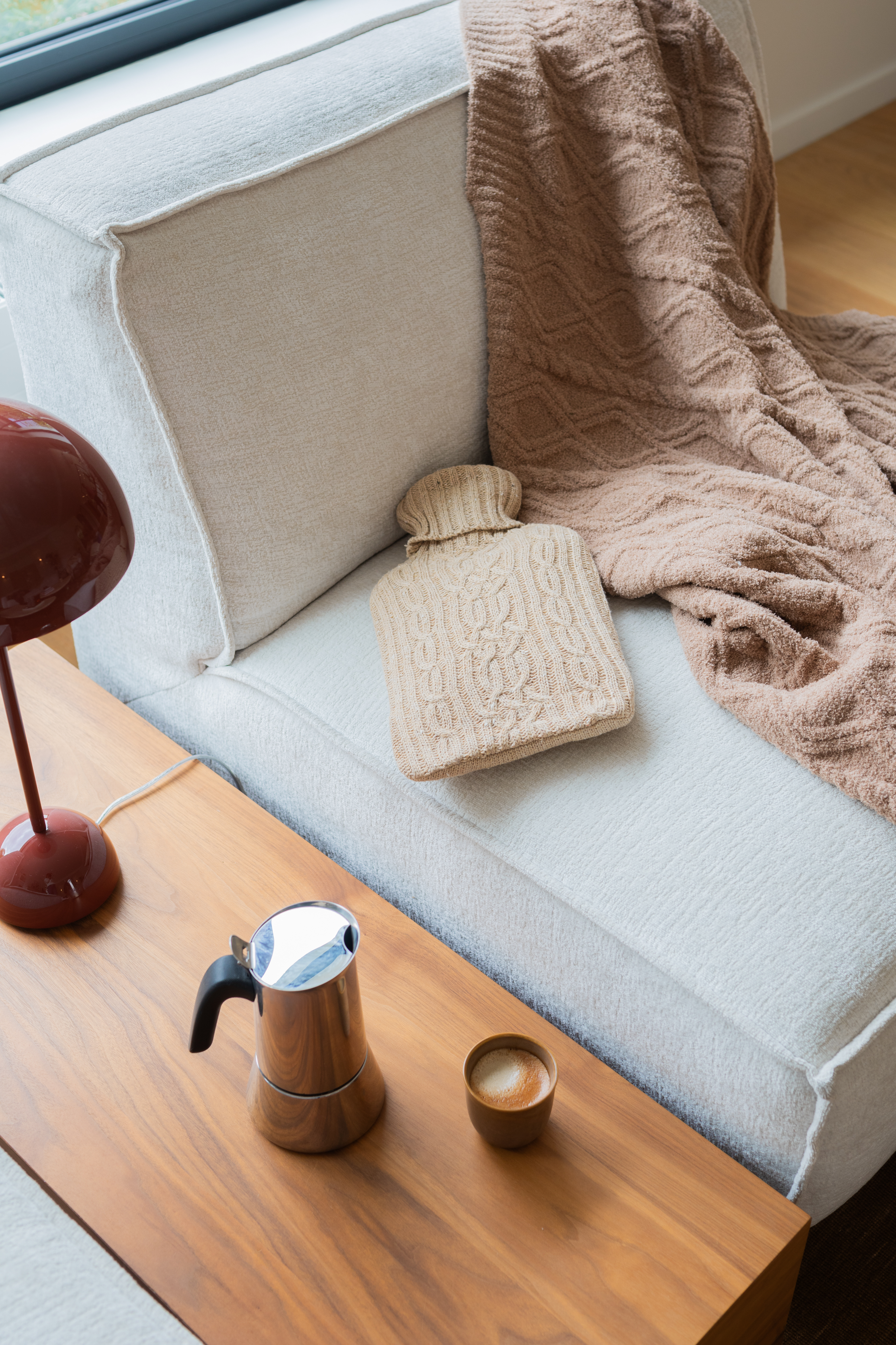 Warmwaterkruik met gebreide hoes WARMERS - 2L, wit