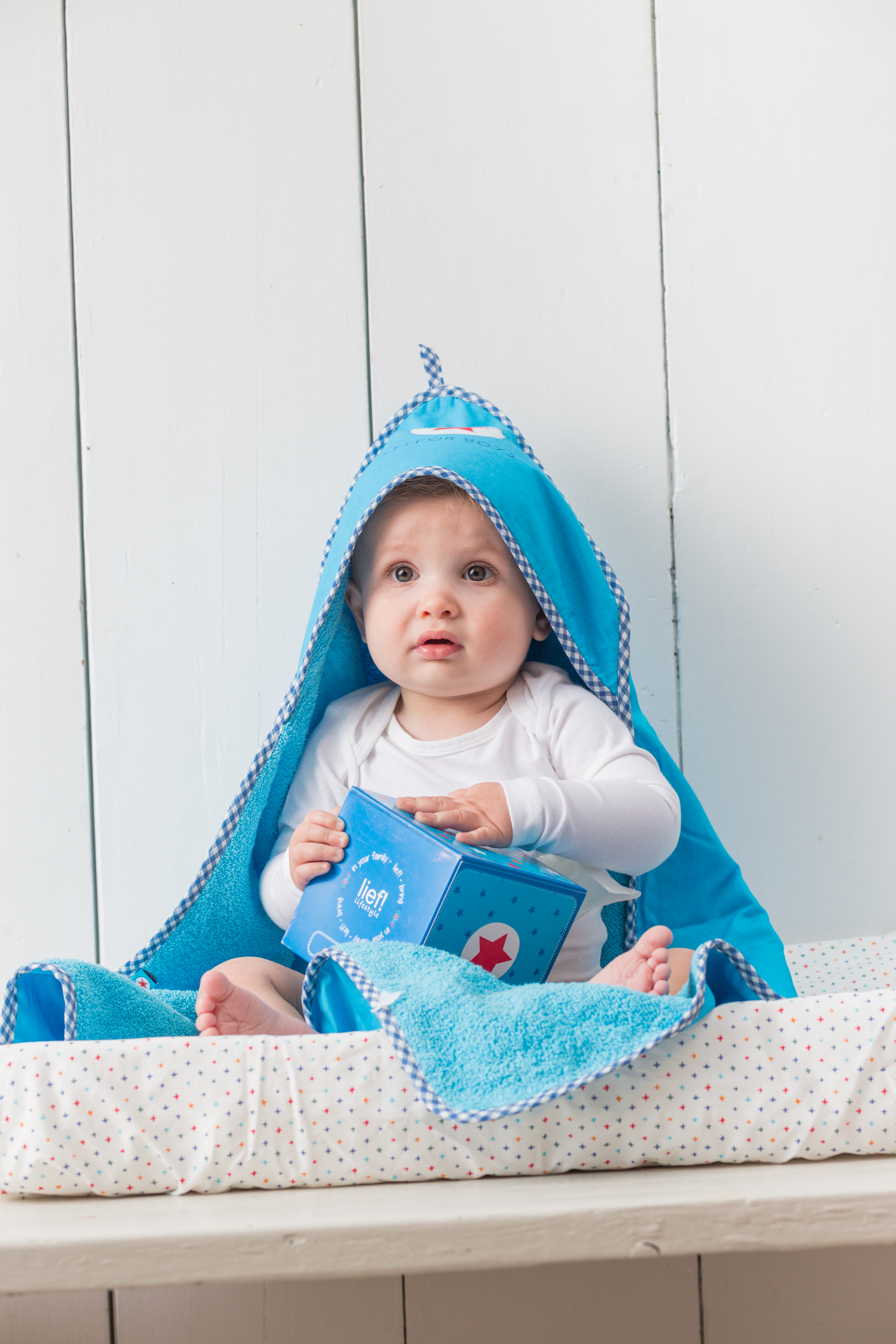 Hooded towel Boy uni turquoise, 75x75 cm