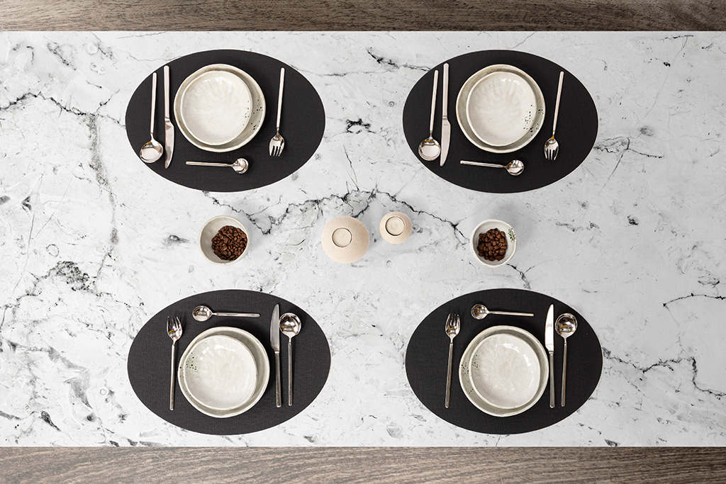 Placemat TIAGO - oval, 33x45cm, taupe