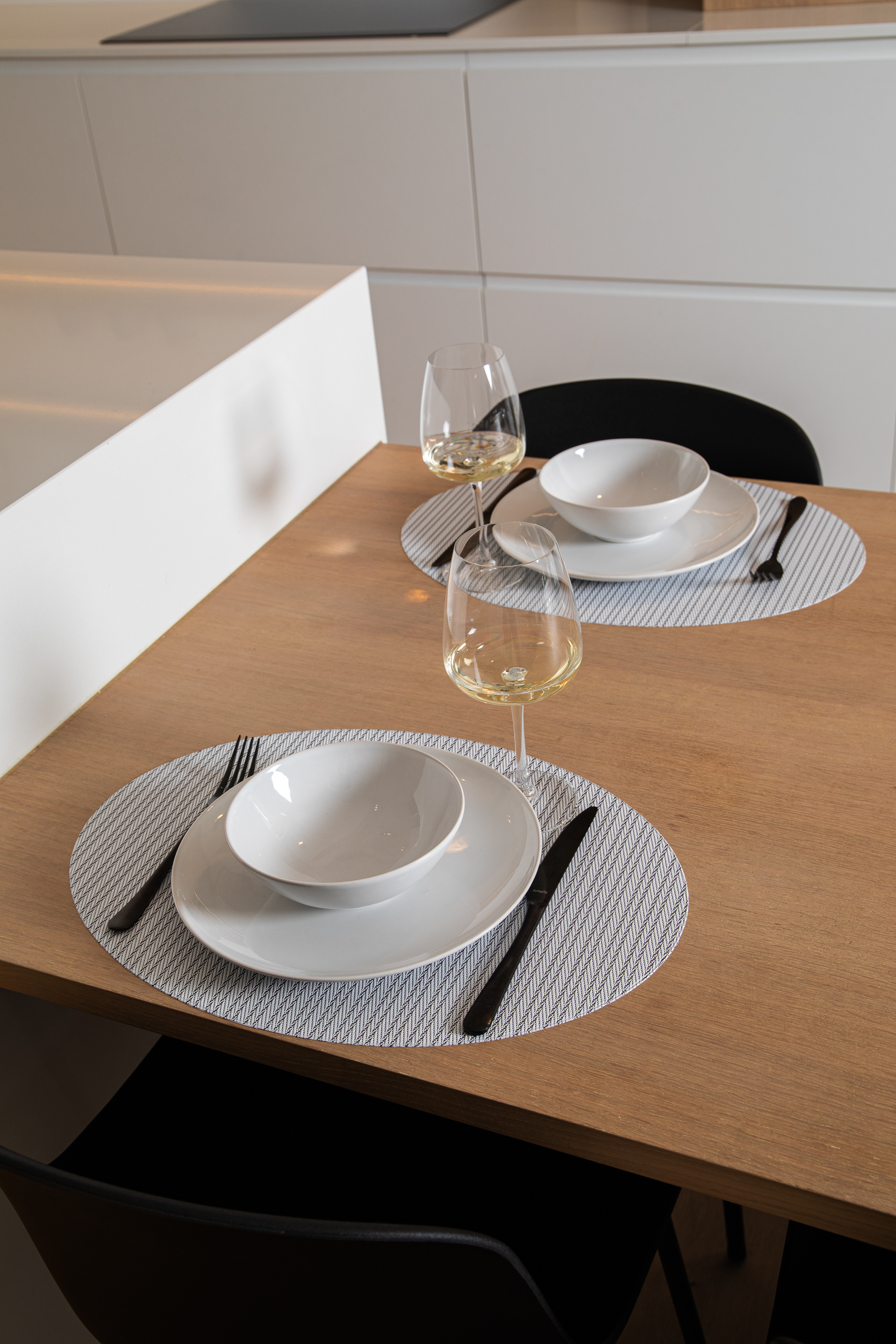 Set de table FALLON ovale, 33x45cm, double ligne taupe foncé