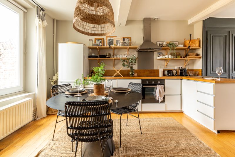 How do I choose the right placemat shape for my table? Tiseco